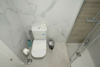 b12f9dd3ae27deb6551920b337377b85 - 14