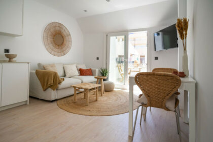 b12f9dd3ae27deb6551920b337377b85 - 6