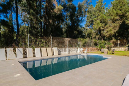 b18d243aa9758e0021236c7b02ea1015 - 15