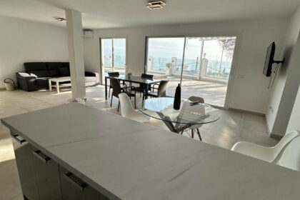 b18d243aa9758e0021236c7b02ea1015 - 19