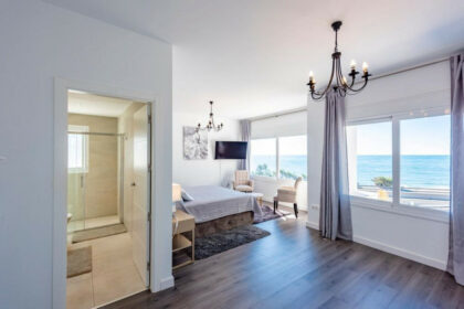 b18d243aa9758e0021236c7b02ea1015 - 23