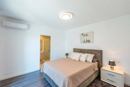 b18d243aa9758e0021236c7b02ea1015 - 31