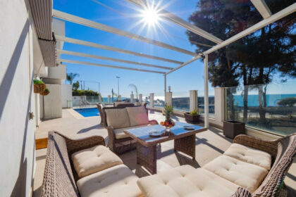 b18d243aa9758e0021236c7b02ea1015 - 9