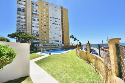 b1a82e6f14a3ab638477ba9052fc5d3d - 34