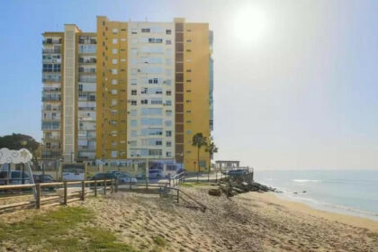 b1a82e6f14a3ab638477ba9052fc5d3d - 35