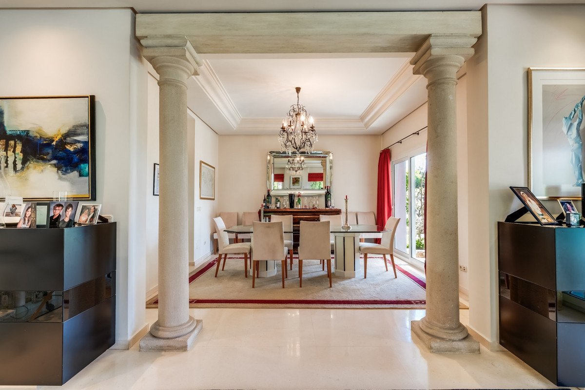 b1d0fcf1a5434b67085d908d4c894ef7 - 10