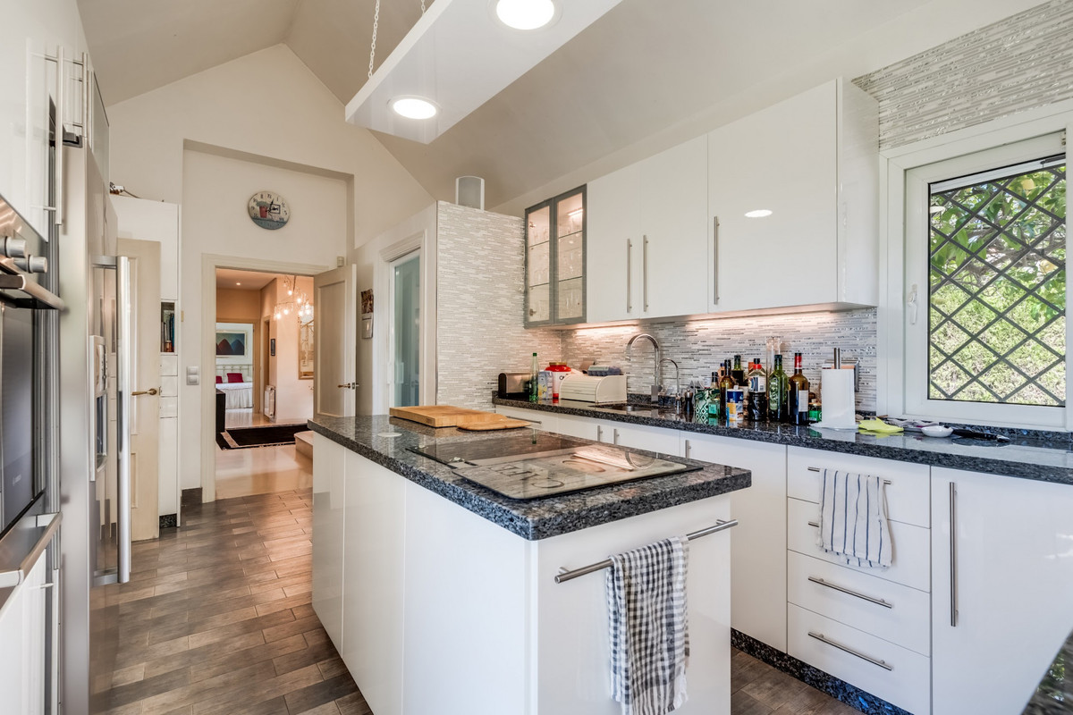 b1d0fcf1a5434b67085d908d4c894ef7 - 15