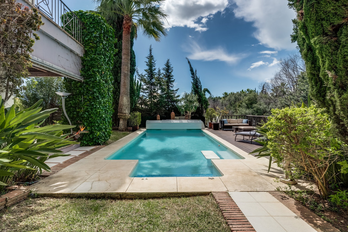 b1d0fcf1a5434b67085d908d4c894ef7 - 26