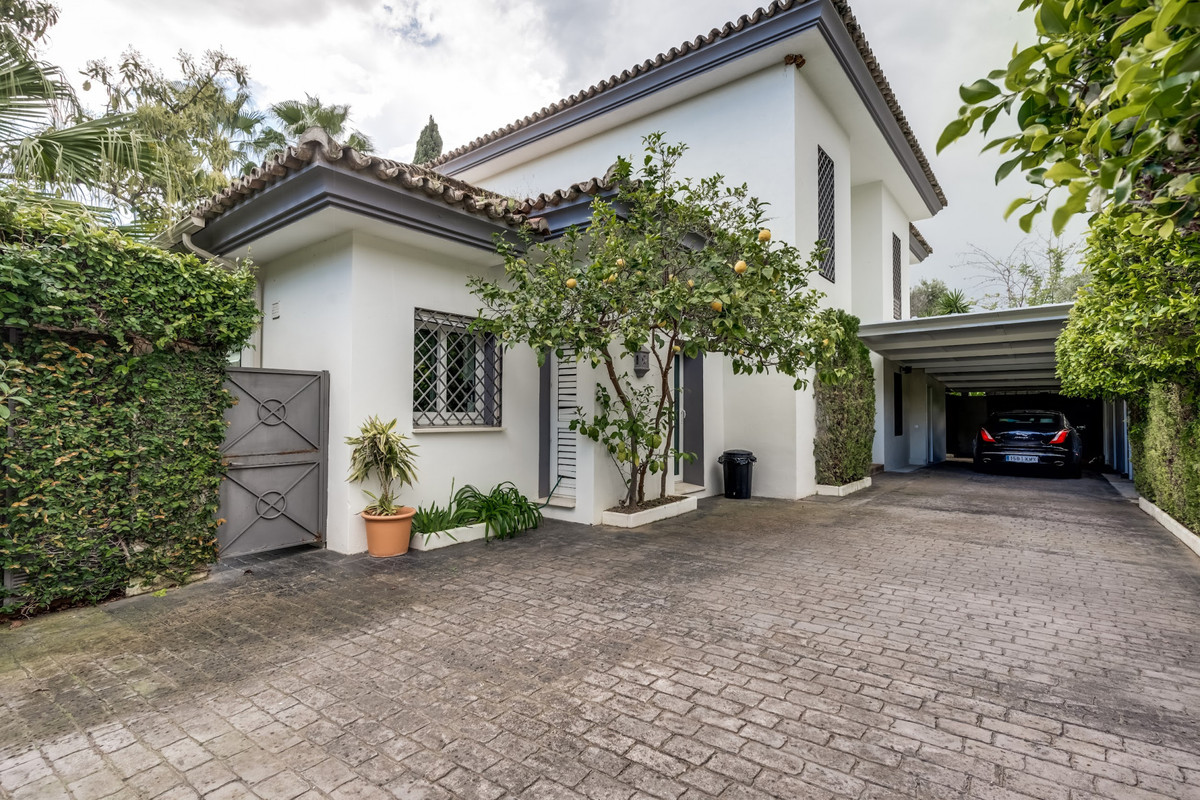 b1d0fcf1a5434b67085d908d4c894ef7 - 28