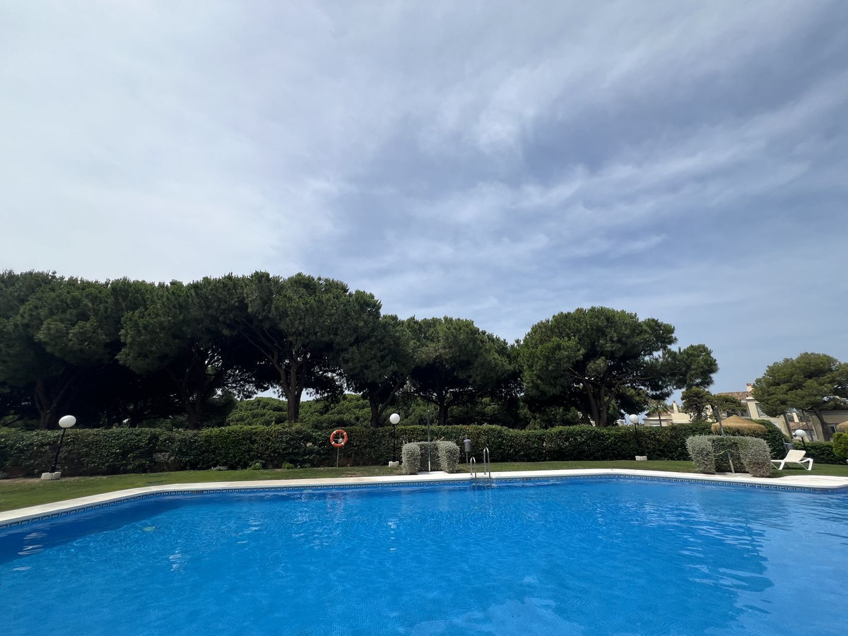 b1e69a870af466a30bdb5dbe9adb6055 - 10