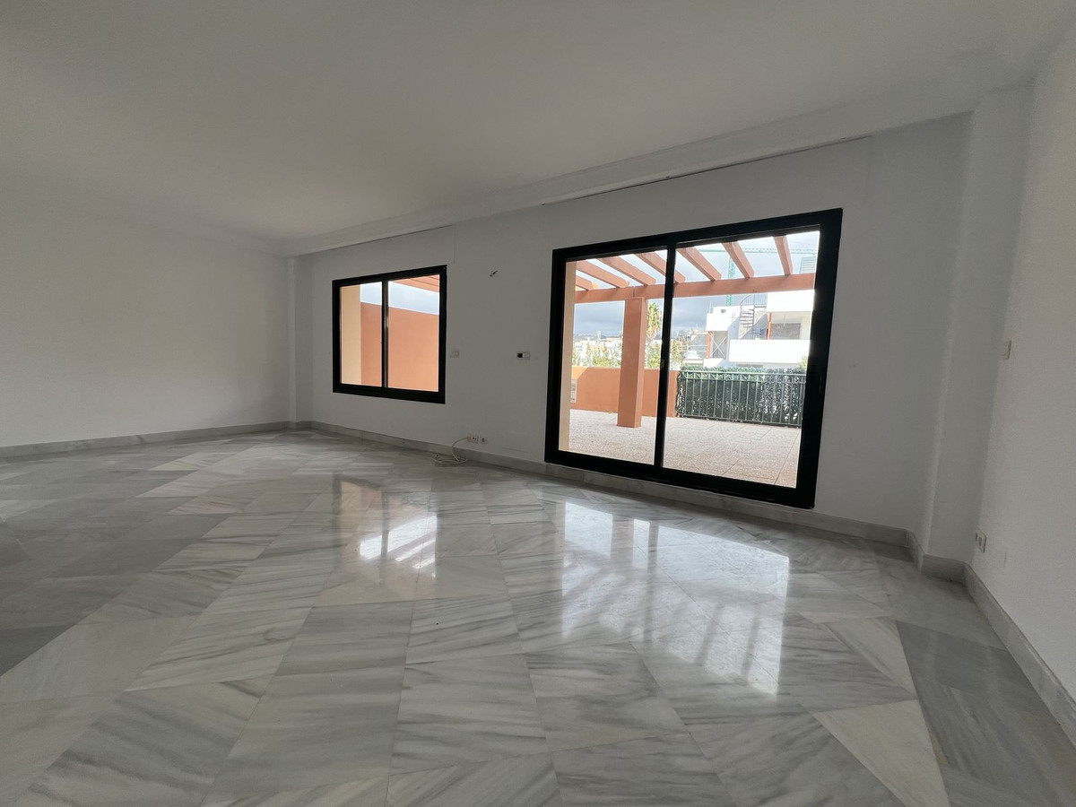 b1e69a870af466a30bdb5dbe9adb6055 - 11