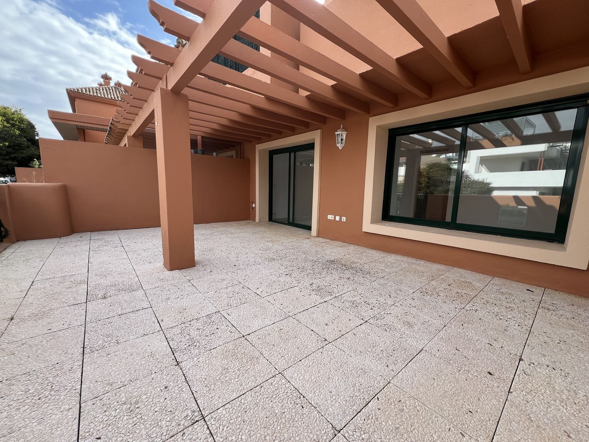 b1e69a870af466a30bdb5dbe9adb6055 - 14