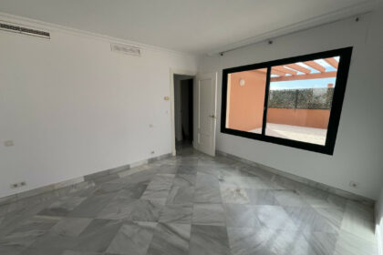 b1e69a870af466a30bdb5dbe9adb6055 - 17