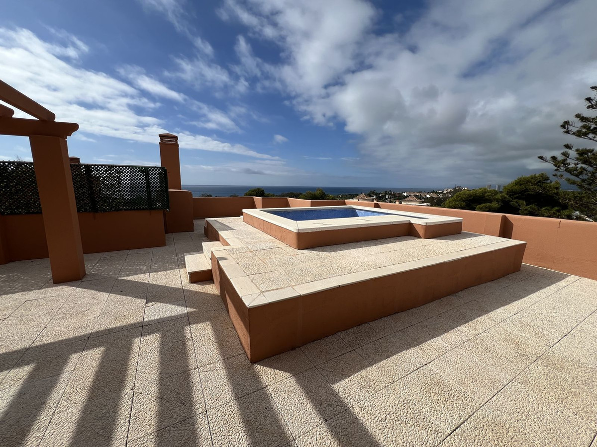 b1e69a870af466a30bdb5dbe9adb6055 - 2