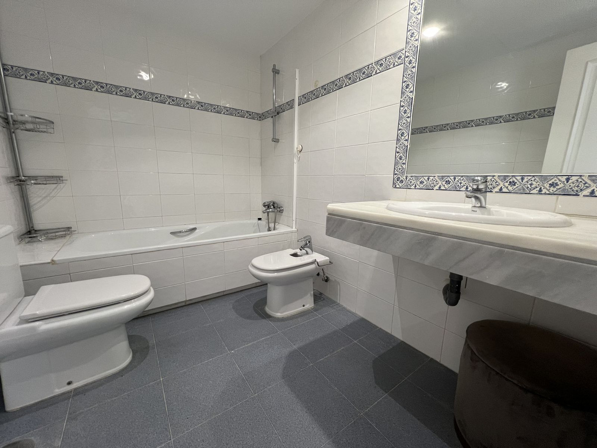 b1e69a870af466a30bdb5dbe9adb6055 - 26