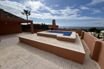 b1e69a870af466a30bdb5dbe9adb6055 - 3