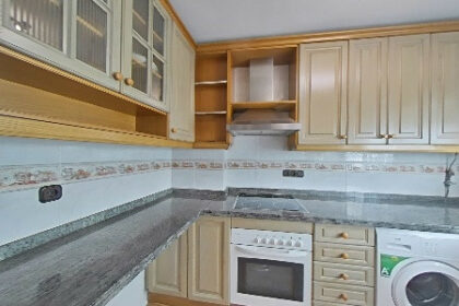 b209e3dea868f44c92b27848e1f8892a - 1