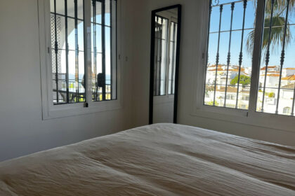 b221f8b7dc933e78e6831d531ba85bac - 12