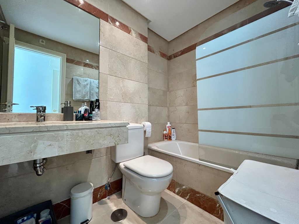 b23898d7ef4416f45b380c6ee4905196 - 16