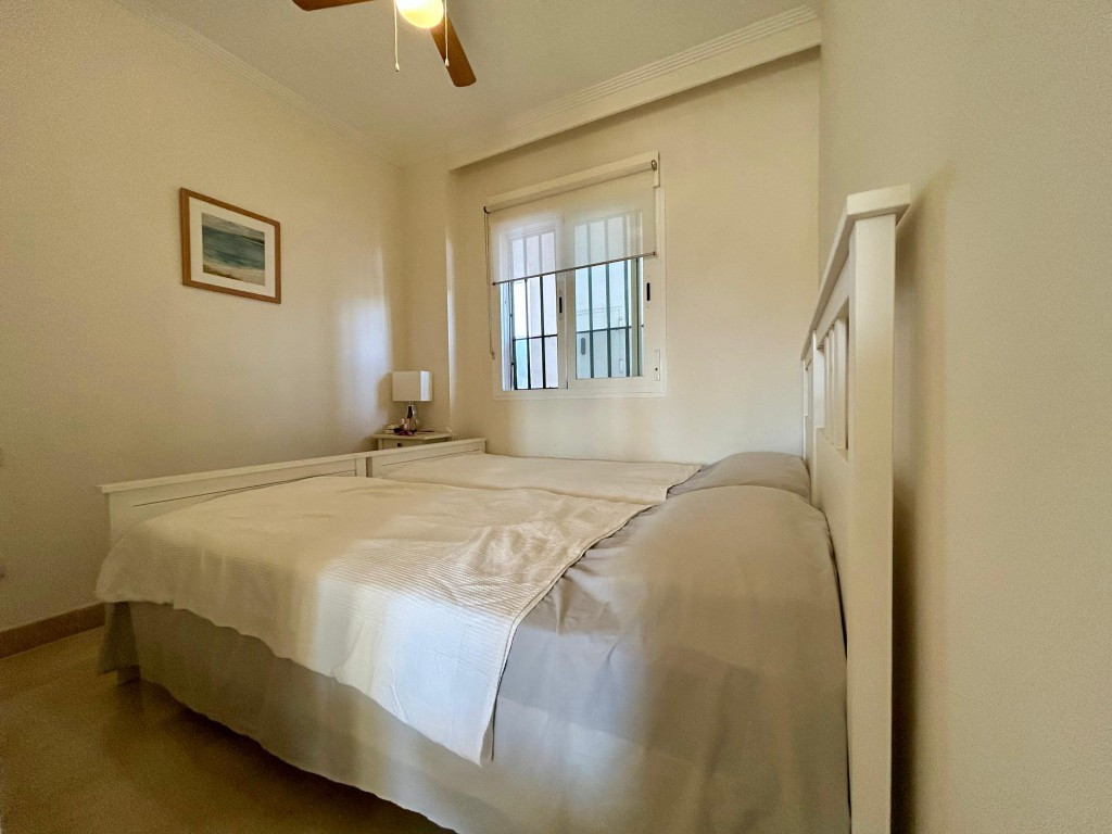 b23898d7ef4416f45b380c6ee4905196 - 19