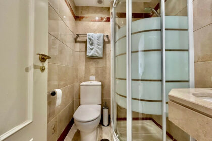 b23898d7ef4416f45b380c6ee4905196 - 21