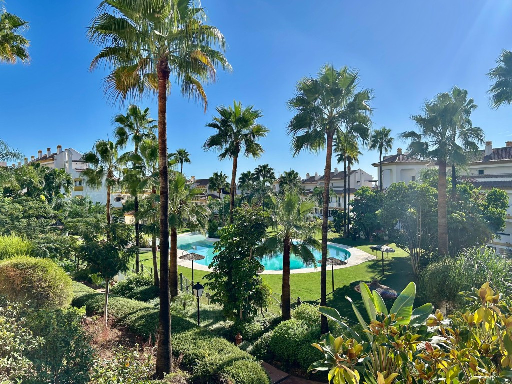 b23898d7ef4416f45b380c6ee4905196 - 3