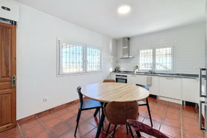 b25b49eb3df79972b71f88ac31555fcd - 13