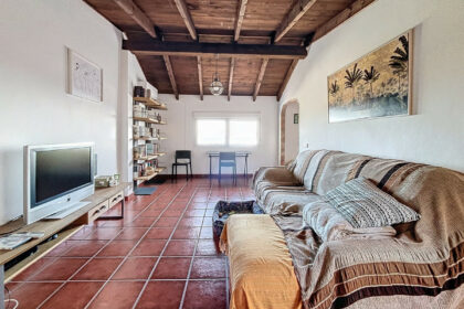 b25b49eb3df79972b71f88ac31555fcd - 22