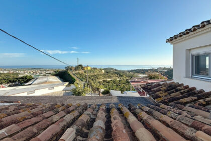 b25b49eb3df79972b71f88ac31555fcd - 26