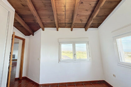 b25b49eb3df79972b71f88ac31555fcd - 27