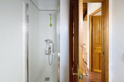 b25b49eb3df79972b71f88ac31555fcd - 30