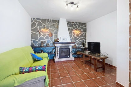 b25b49eb3df79972b71f88ac31555fcd - 35