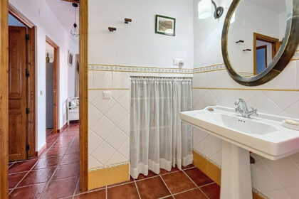 b25b49eb3df79972b71f88ac31555fcd - 43