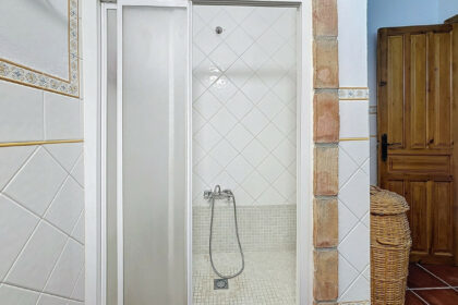 b25b49eb3df79972b71f88ac31555fcd - 44