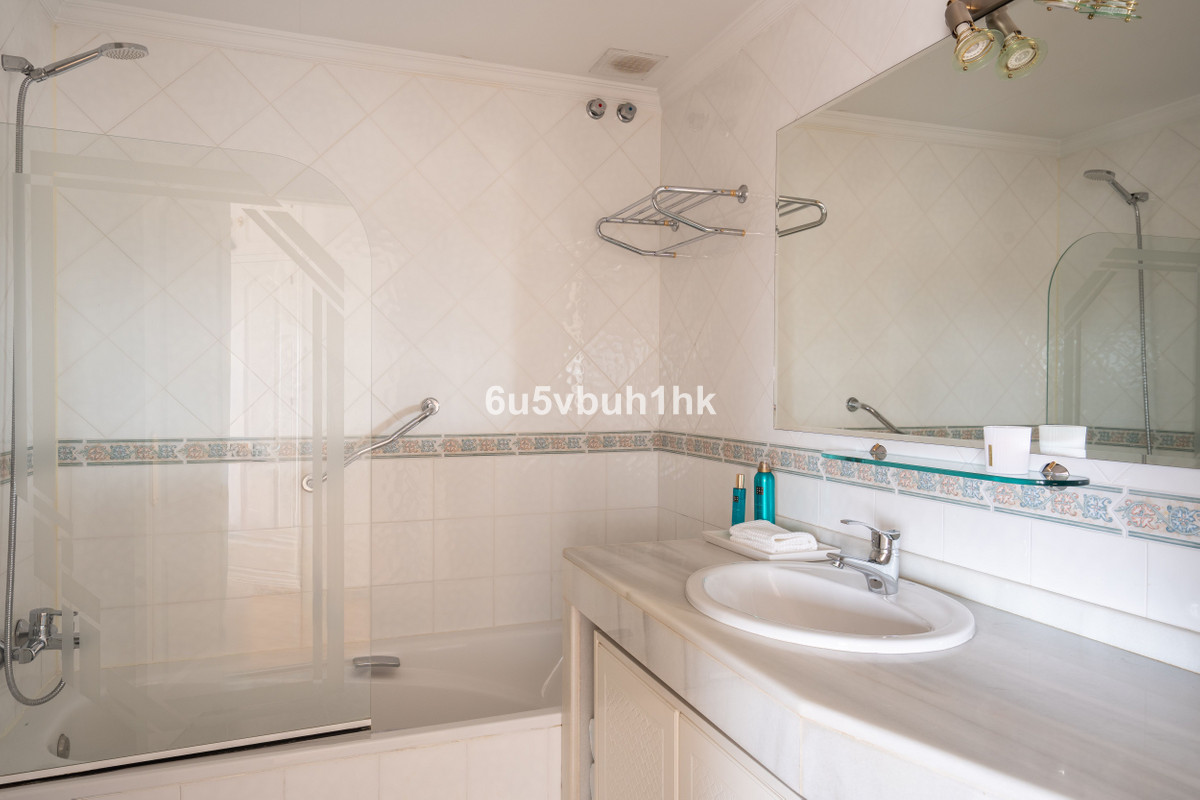 b25df0e4ace32664a9335802a68a9151 - 10