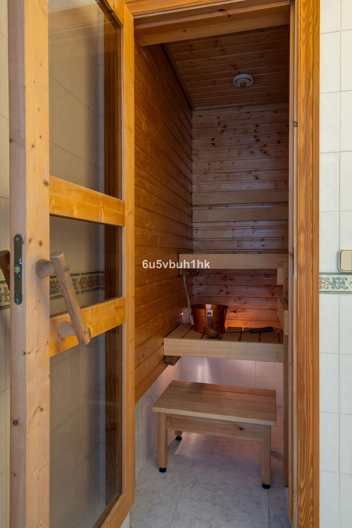 b25df0e4ace32664a9335802a68a9151 - 17