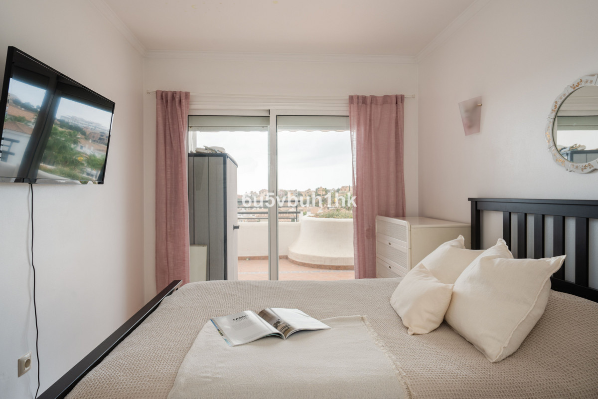 b25df0e4ace32664a9335802a68a9151 - 25