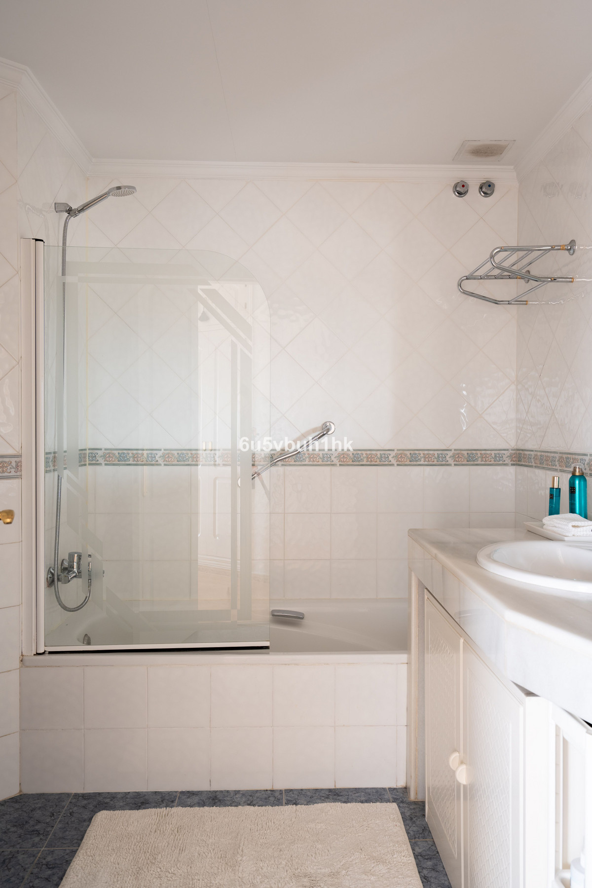 b25df0e4ace32664a9335802a68a9151 - 27