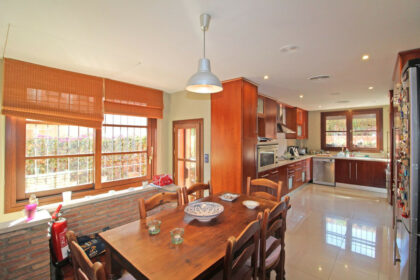 b2670149b1c44101c6a5d28055fd060c - 17