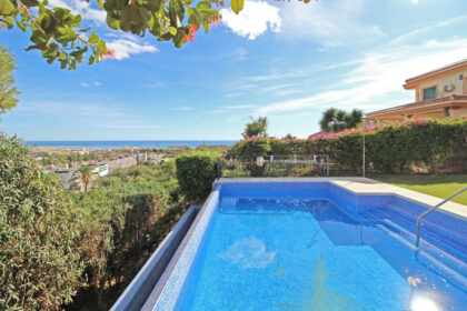 b2670149b1c44101c6a5d28055fd060c - 2