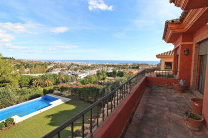 b2670149b1c44101c6a5d28055fd060c - 21