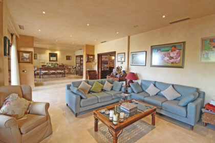 b2670149b1c44101c6a5d28055fd060c - 4