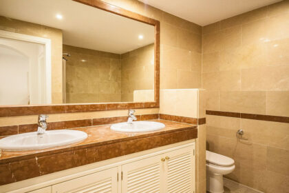 b286e01067bb760525acb14d6ba5a099 - 10