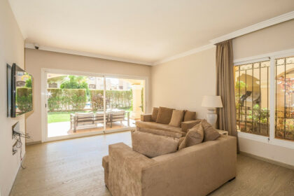 b286e01067bb760525acb14d6ba5a099 - 11