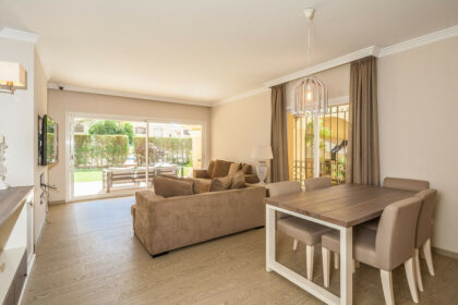 b286e01067bb760525acb14d6ba5a099 - 4