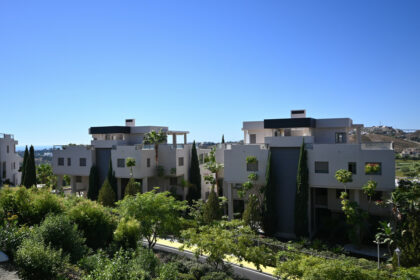 b2b3f285e4d5ae8589857780822d8176 - 19