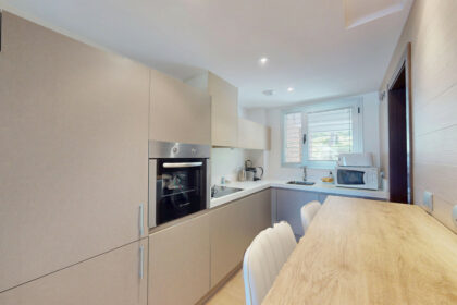 b2b3f285e4d5ae8589857780822d8176 - 3