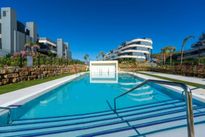 b2c2fd9ead20c9306a02a17d8db168de - 19