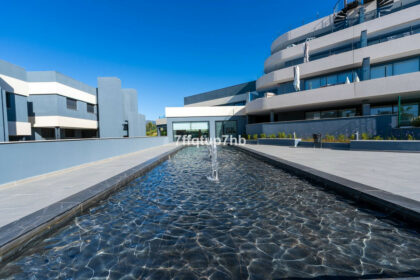 b2c2fd9ead20c9306a02a17d8db168de - 24