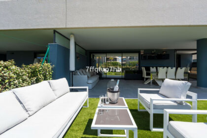 b2c2fd9ead20c9306a02a17d8db168de - 3